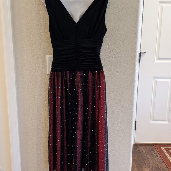 Dressy Evening Event Mid Calf Glittery - Picture 2 of 6